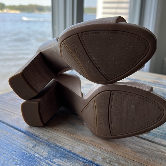 Franco Sarto pumps size 6 - Picture 7 of 7